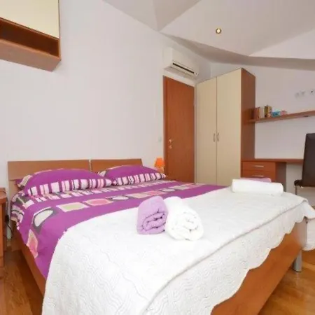 Apartmán With Parking Space Kastel Stari, - 22551 Kaštela